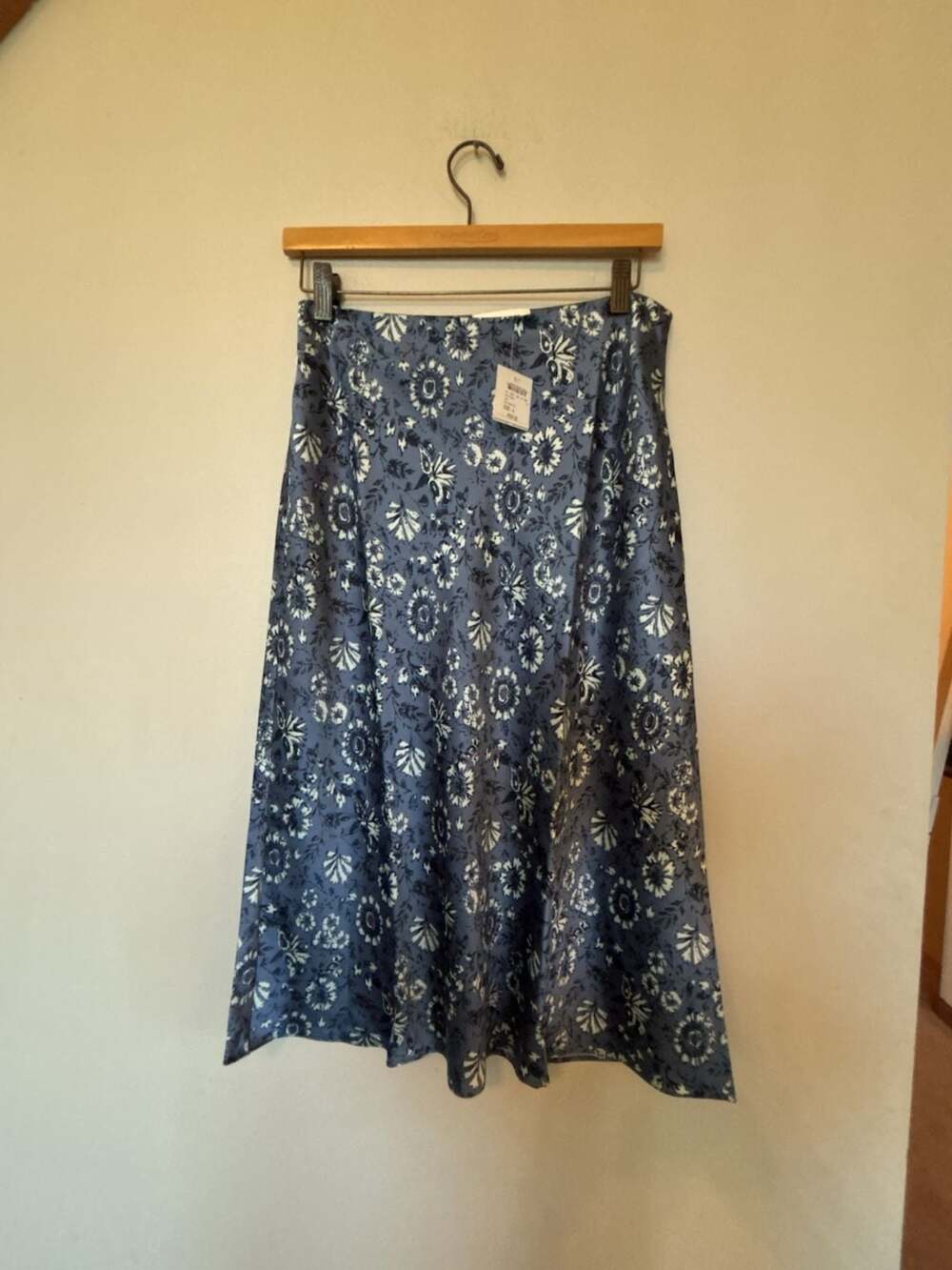 Club Monaco Trycia Floral Blue Satin Midi Skirt